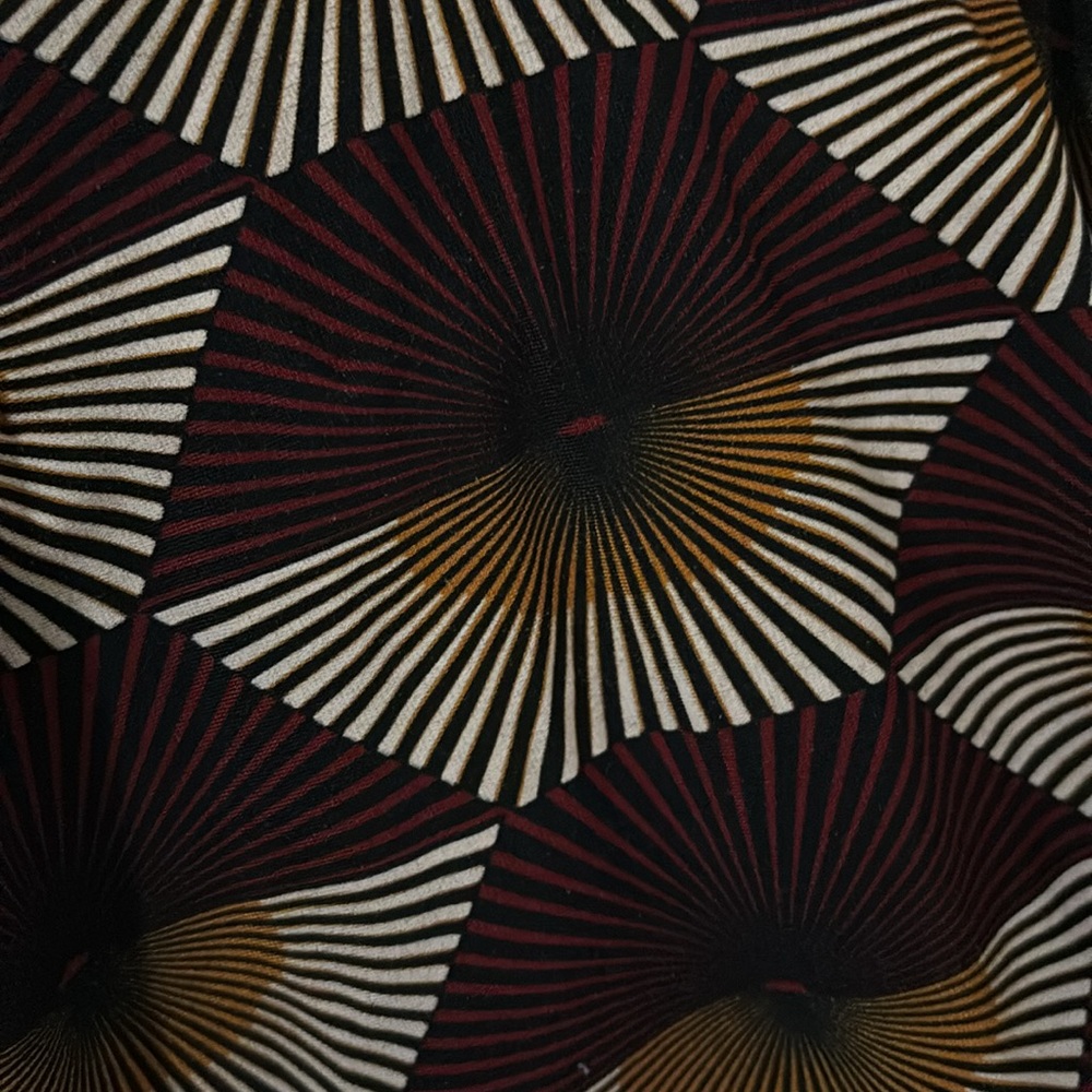 Geometric Patterned Women's Top - Picture 5 of 5